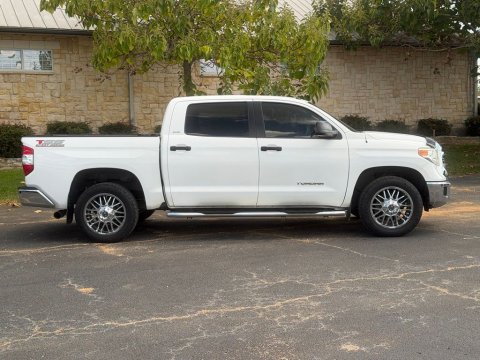 Pre-Owned Super White 2016 Toyota Tundra SR5 RWD - photo 4 - Stock #X2563