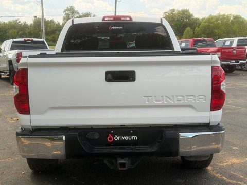 Pre-Owned Super White 2016 Toyota Tundra SR5 RWD - photo 5 - Stock #X2563