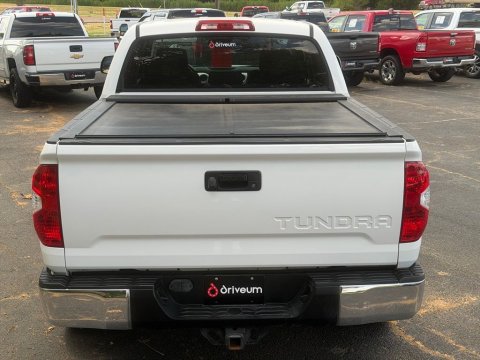 Pre-Owned Super White 2016 Toyota Tundra SR5 RWD - photo 6 - Stock #X2563