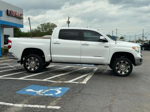 Pre-Owned White 2015 Toyota Tundra Limited 4WD - photo 4 - Stock #A1067