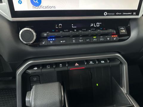 2022 Toyota Tundra Platinum