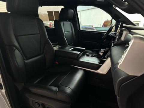 2022 Toyota Tundra Platinum