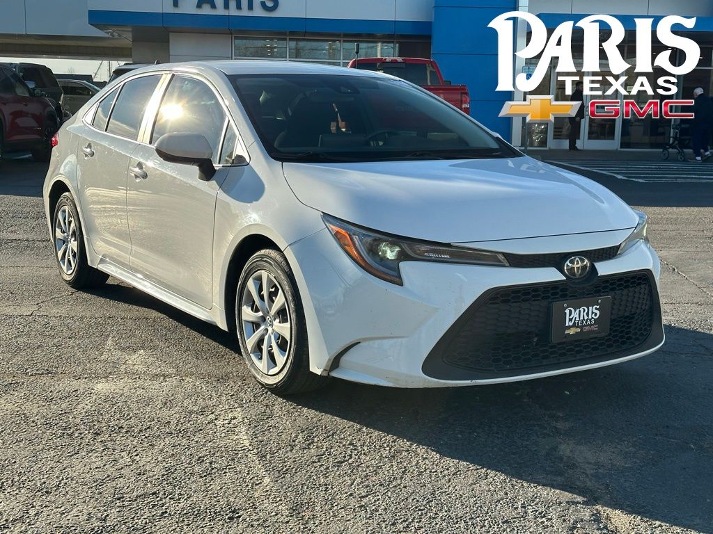 2021 Toyota Corolla LE's photo