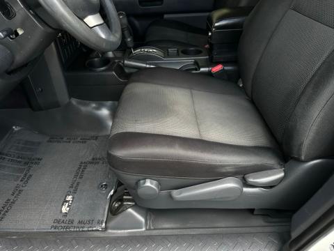 Pre-Owned Iceberg 2014 Toyota FJ Cruiser Base 4WD - photo 10 - Stock #B5599