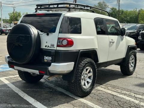 Pre-Owned Iceberg 2014 Toyota FJ Cruiser Base 4WD - photo 5 - Stock #B5599