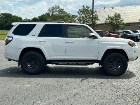 Pre-Owned Super White 2016 Toyota 4Runner SR5 Premium 4WD - photo 4 - Stock #X2464