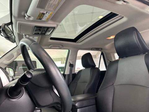 Pre-Owned Magnetic Gray Metallic 2018 Toyota 4Runner SR5 Premium 4WD - photo 15 - Stock #A1069