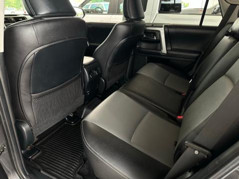 Pre-Owned Magnetic Gray Metallic 2018 Toyota 4Runner SR5 Premium 4WD - photo 16 - Stock #A1069
