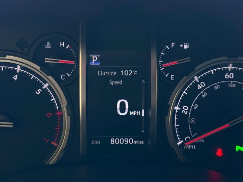 Pre-Owned Magnetic Gray Metallic 2021 Toyota 4Runner Limited RWD - photo 26 - Stock #261381A