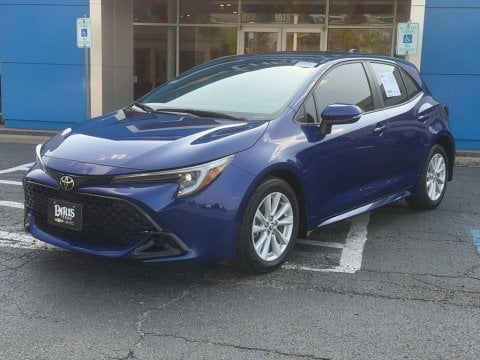 Pre-Owned Blue 2025 Toyota Corolla Hatchback SE FWD - photo 3 - Stock #B5618
