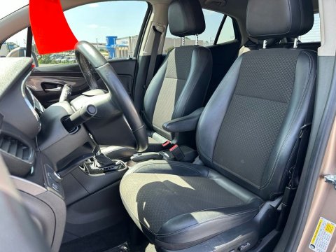 Pre-Owned Coppertino Metallic 2019 Buick Encore Preferred FWD - photo 15 - Stock #X2511