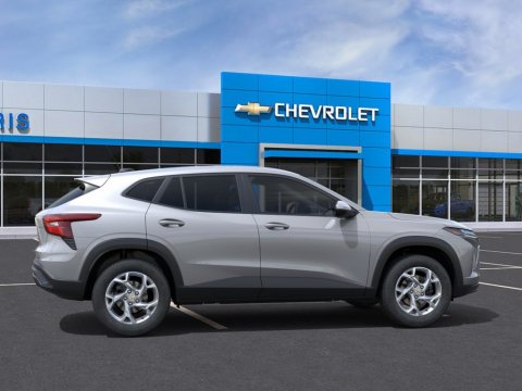 New Sterling Gray Metallic 2026 Chevrolet Trax LS FWD - photo 6 - Stock #261518