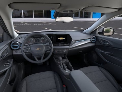 New Summit White 2026 Chevrolet Trax LS FWD - photo 15 - Stock #261160