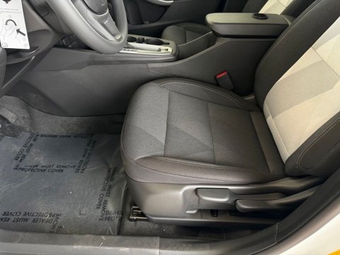 New Summit White 2026 Chevrolet Trax LS FWD - photo 12 - Stock #261160