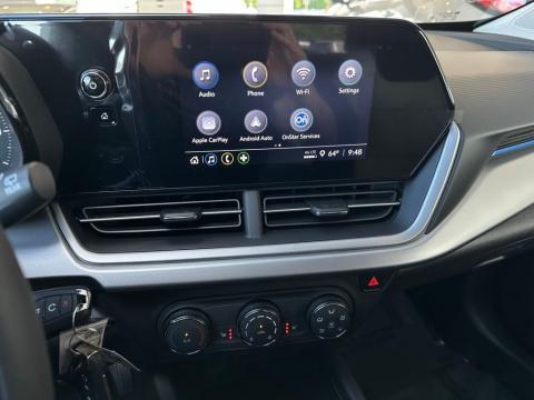 New Summit White 2026 Chevrolet Trax LS FWD - photo 24 - Stock #260964