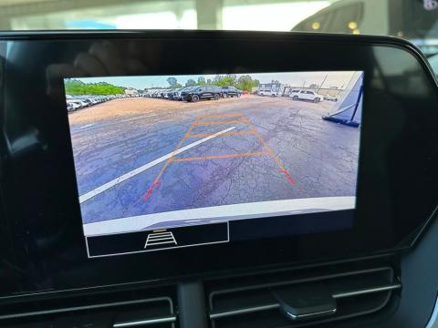 New Summit White 2026 Chevrolet Trax LS FWD - photo 27 - Stock #260964