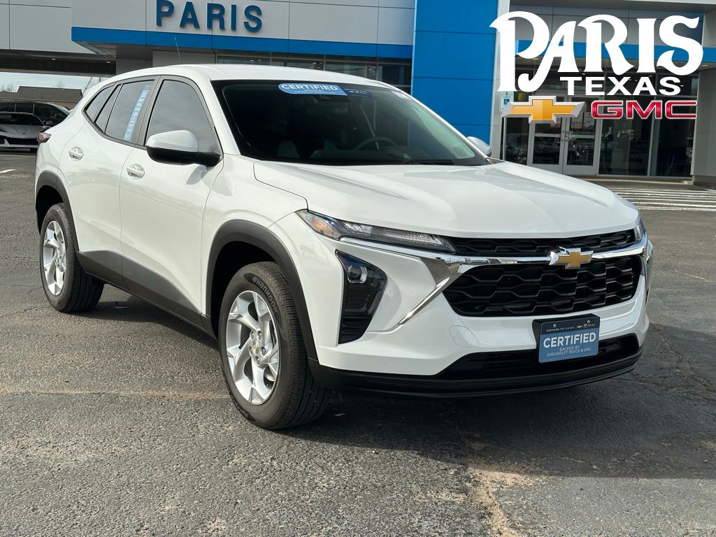 2025 Chevrolet Trax LS's photo