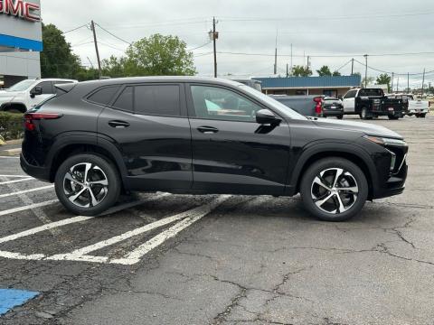 New Mosaic Black Metallic 2026 Chevrolet Trax 1RS FWD - photo 4 - Stock #260919