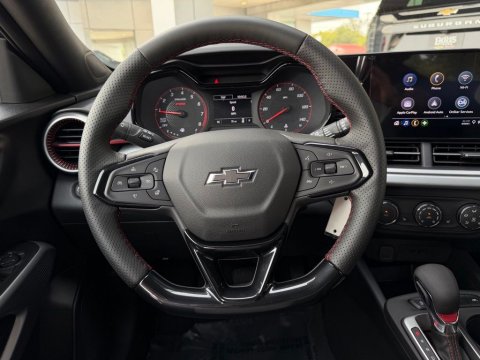 New Mosaic Black Metallic 2026 Chevrolet Trax 1RS FWD - photo 19 - Stock #261295