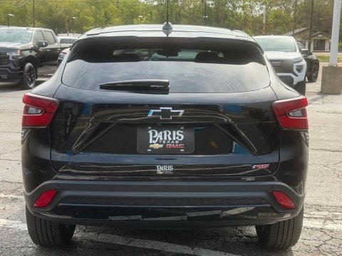 New Mosaic Black Metallic 2026 Chevrolet Trax 1RS FWD - photo 5 - Stock #261295