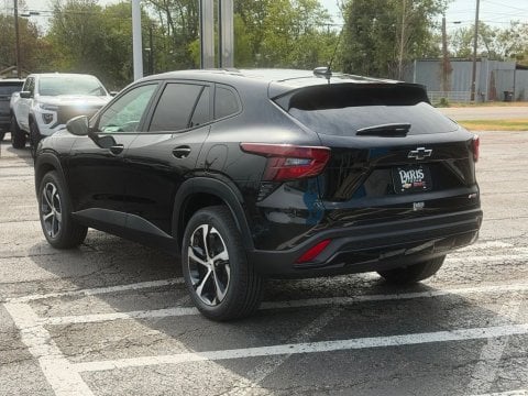 New Mosaic Black Metallic 2026 Chevrolet Trax 1RS FWD - photo 7 - Stock #261295