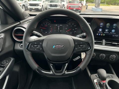 New Summit White 2026 Chevrolet Trax 1RS FWD - photo 19 - Stock #260768