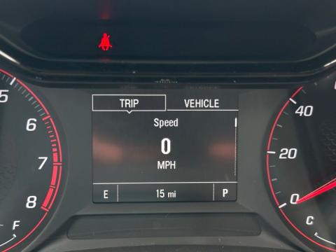 New Summit White 2026 Chevrolet Trax 1RS FWD - photo 23 - Stock #260768