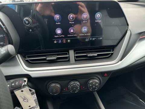 New Summit White 2026 Chevrolet Trax 1RS FWD - photo 24 - Stock #260768