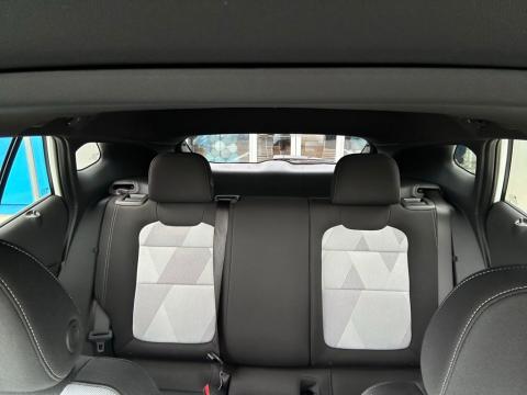 New Summit White 2026 Chevrolet Trax 1RS FWD - photo 26 - Stock #260768