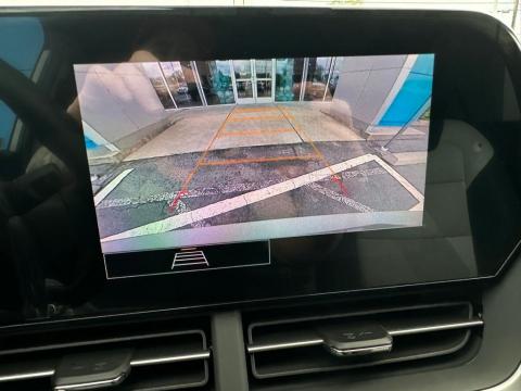 New Summit White 2026 Chevrolet Trax 1RS FWD - photo 27 - Stock #260768