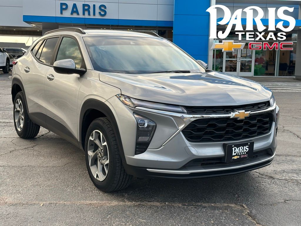 2024 Chevrolet Trax LT's photo