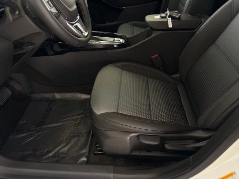 New Summit White 2026 Chevrolet Trax LT FWD - photo 12 - Stock #261280