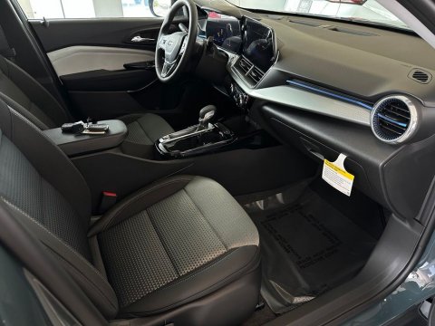 New Cypress Gray 2026 Chevrolet Trax LT FWD - photo 16 - Stock #261132