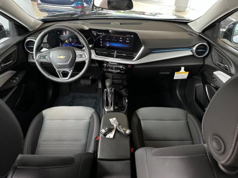 New Mosaic Black Metallic 2026 Chevrolet Trax LT FWD - photo 20 - Stock #261013