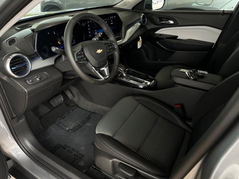 New Sterling Gray Metallic 2026 Chevrolet Trax LT FWD - photo 10 - Stock #261061