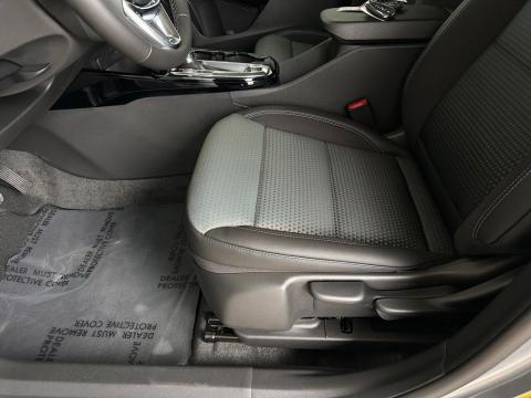 New Sterling Gray Metallic 2026 Chevrolet Trax LT FWD - photo 12 - Stock #261061