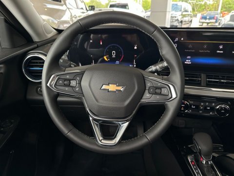 New Sterling Gray Metallic 2026 Chevrolet Trax LT FWD - photo 19 - Stock #261061