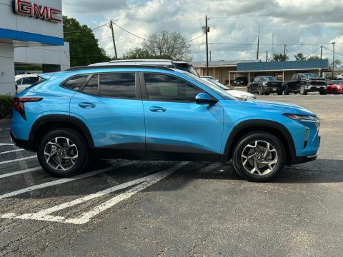 Pre-Owned Marina Blue Metallic 2025 Chevrolet Trax LT FWD - photo 4 - Stock #260774A