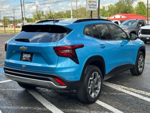 Pre-Owned Marina Blue Metallic 2025 Chevrolet Trax LT FWD - photo 6 - Stock #260774A