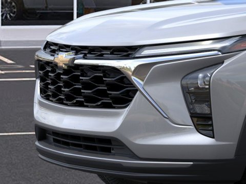 New Sterling Gray Metallic 2026 Chevrolet Trax LT FWD - photo 13 - Stock #261246