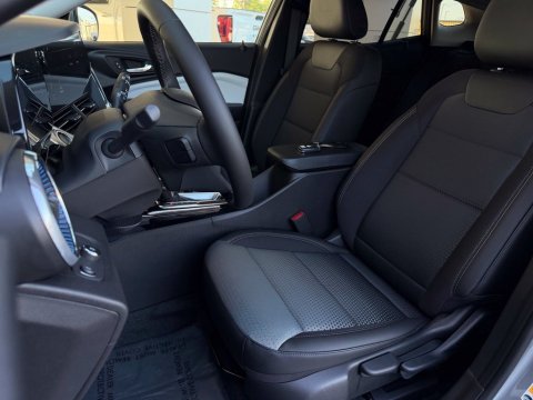 New Sterling Gray Metallic 2026 Chevrolet Trax LT FWD - photo 14 - Stock #261246