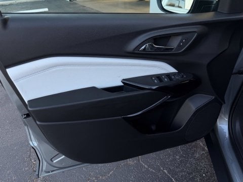 2026 Chevrolet Trax LT - Photo 11
