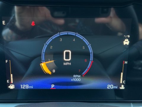 New Summit White 2026 Chevrolet Trax LT FWD - photo 24 - Stock #261340