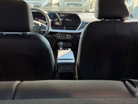 New Cypress Gray 2026 Chevrolet Trax LT FWD - photo 10 - Stock #261428