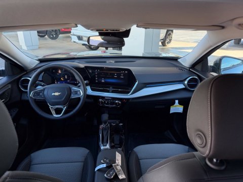 New Cypress Gray 2026 Chevrolet Trax LT FWD - photo 21 - Stock #261428