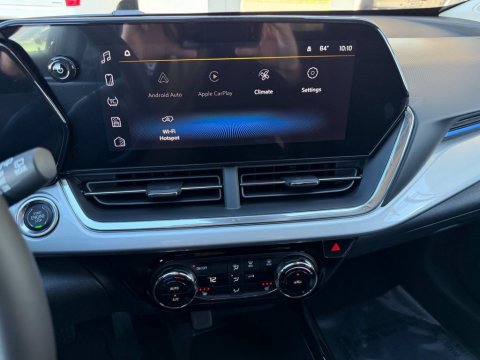 New Cypress Gray 2026 Chevrolet Trax LT FWD - photo 25 - Stock #261428