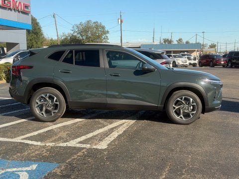New Cypress Gray 2026 Chevrolet Trax LT FWD - photo 5 - Stock #261428