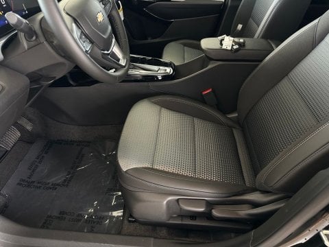 New Mosaic Black Metallic 2026 Chevrolet Trax LT FWD - photo 11 - Stock #261082