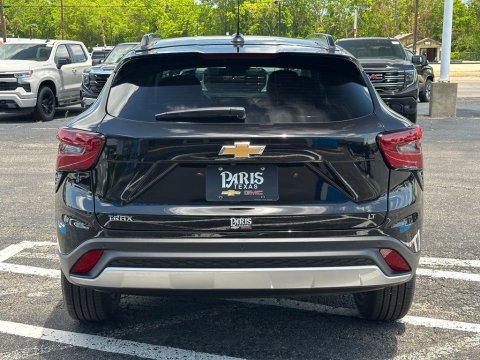 New Mosaic Black Metallic 2026 Chevrolet Trax LT FWD - photo 5 - Stock #261126