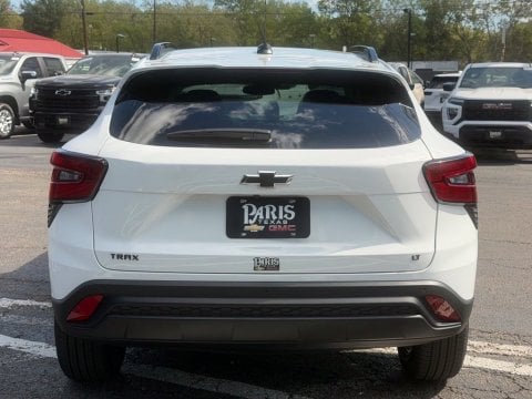 New Summit White 2026 Chevrolet Trax LT FWD - photo 6 - Stock #261426